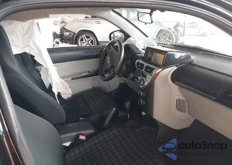 2013 Scion Iq from USA, damaged, VIN JTNJJXB08DJ024825